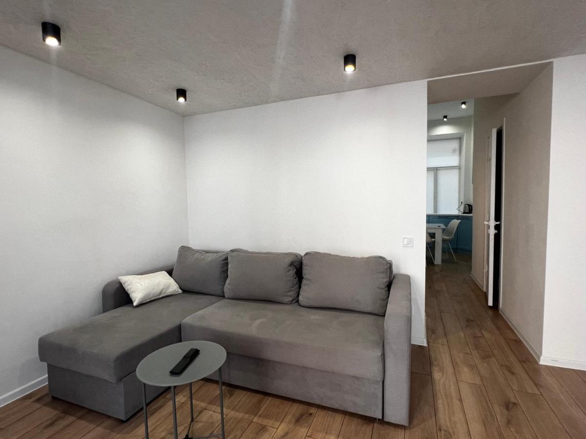 Apartment Lesya Kurbasa Lviv Exterior photo